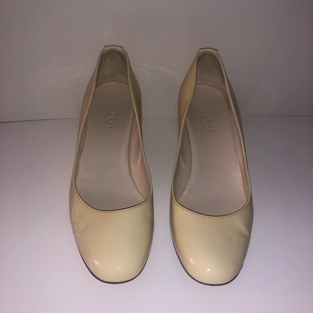 Cream womens Gucci wedges size 36.5